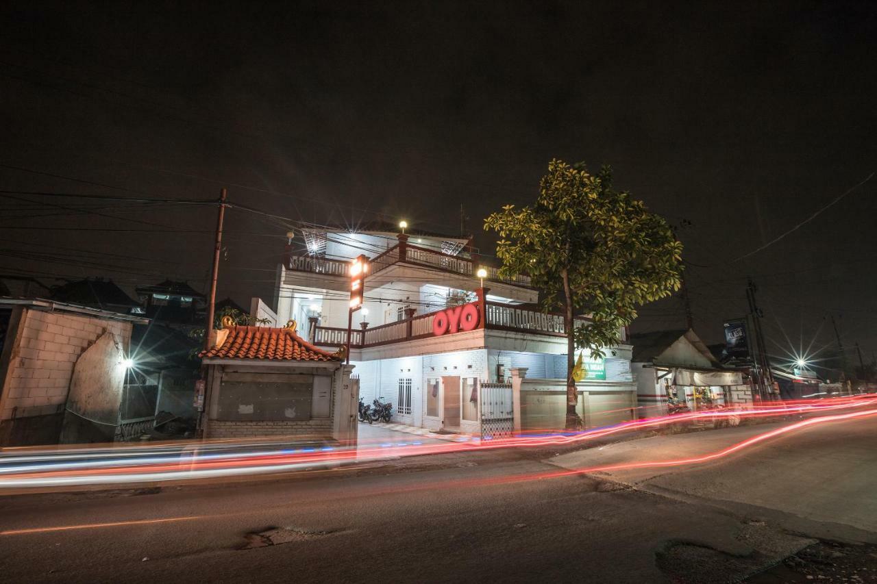 Hotel Oyo 580 Losmen Cikuda 2*